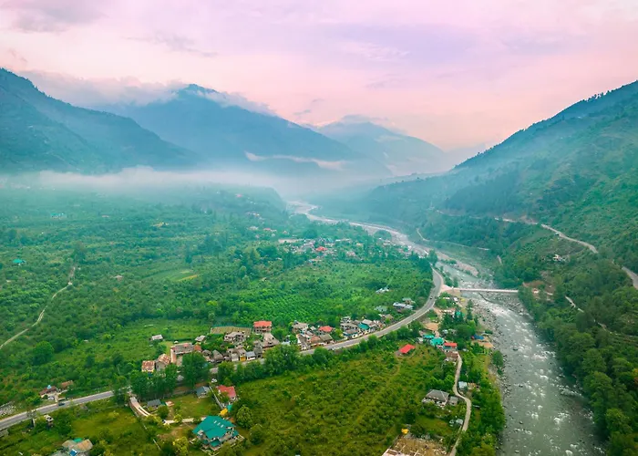 Ramgarh Heritage Villa, Manali, Ama Stays & Trails