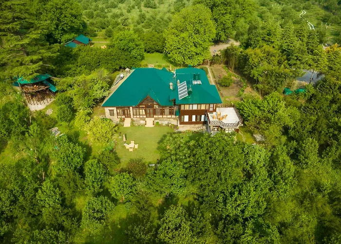 Ramgarh Heritage Villa, Manali, Ama Stays & Trails